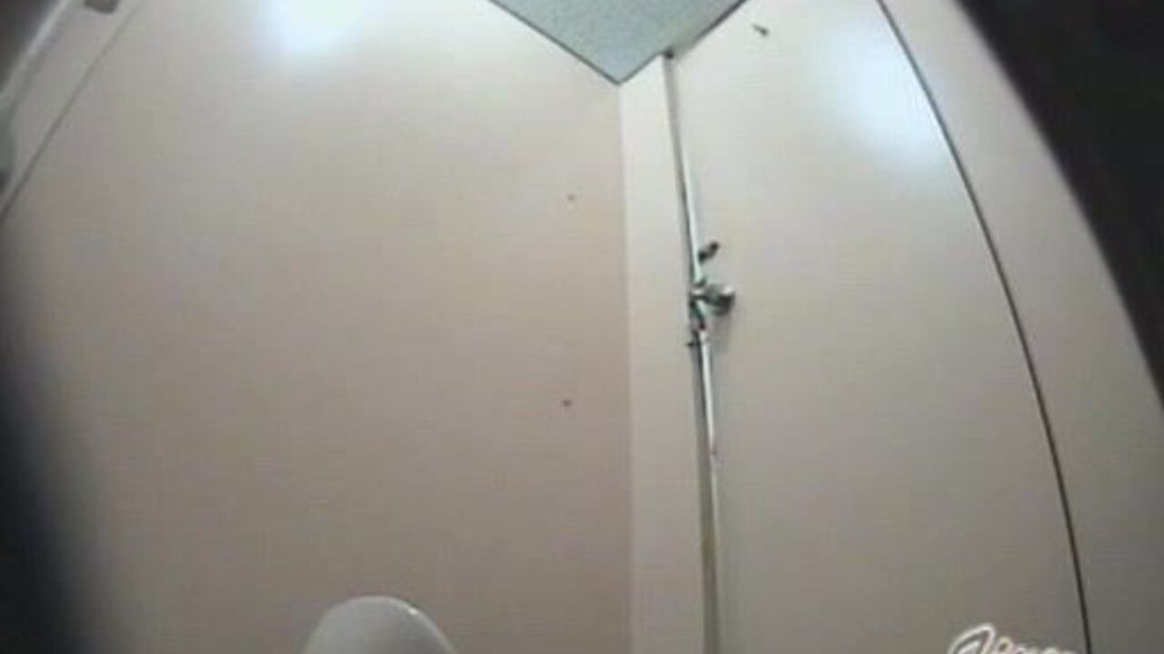 Watch this skinny babe with a huge load of scat