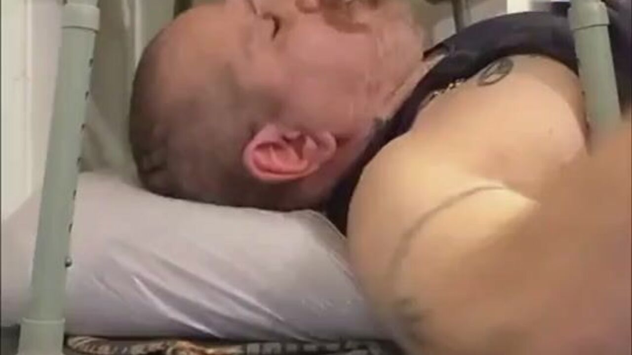 Piggy gets down and dirty with hot scat and feeding action