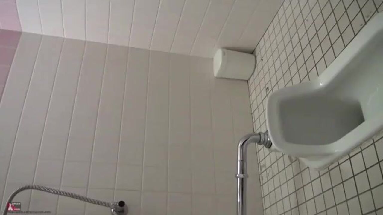 Japanese amateur Sayaka Pooped up and Screaming in Vain