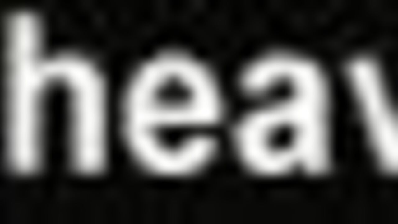 Latina with a glass ass poops on a toilet and gets her huge scat wet