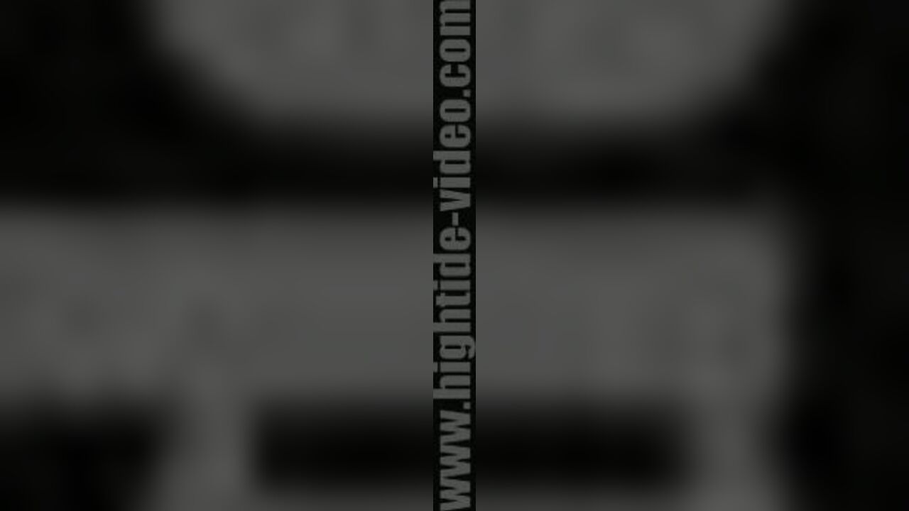 Veronica, the filthy scat slut, gets her salon session off to a wild start