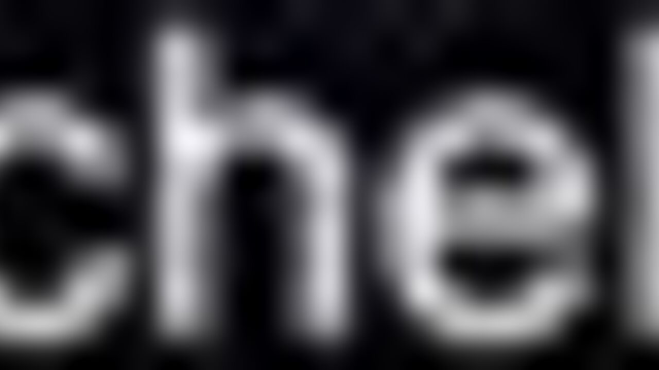 Watch this juicy scat porn of a juicy, scatty, and pooped-up bubble butt!