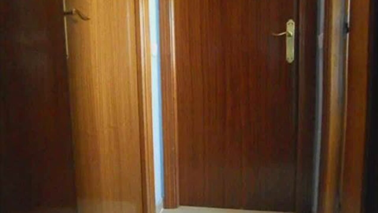 Watch as these filthy sluts get their butts drilled in a scatty video