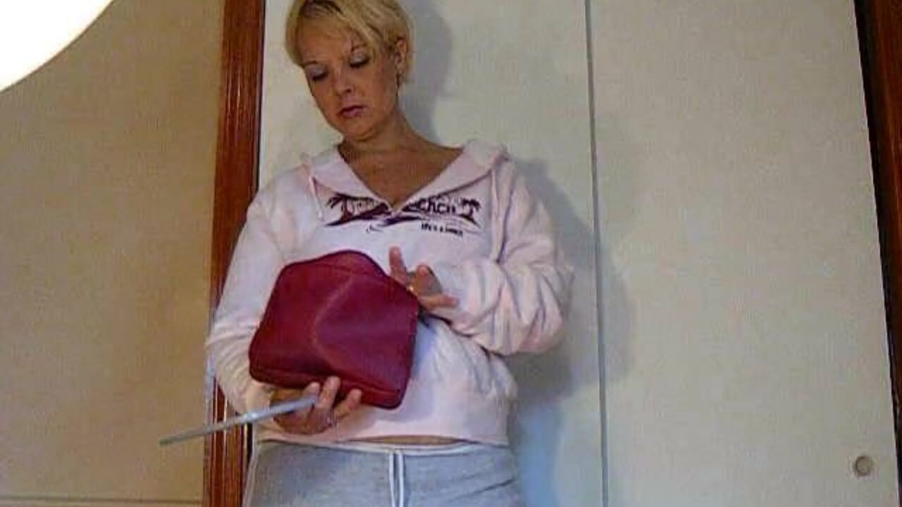 Watch how this kinky chick gets her diaper filled with poo