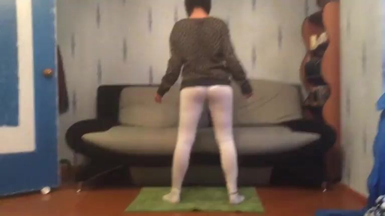 Watch this Russian slut twerk her ass and pants while getting a funny accident in her pants