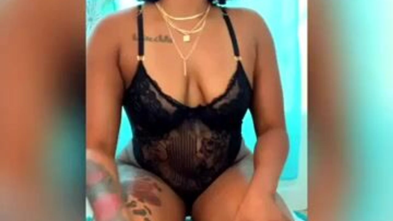 Watch this stunning ebony girl get her pussy and asshole pumped and pooped in this filthy scat video