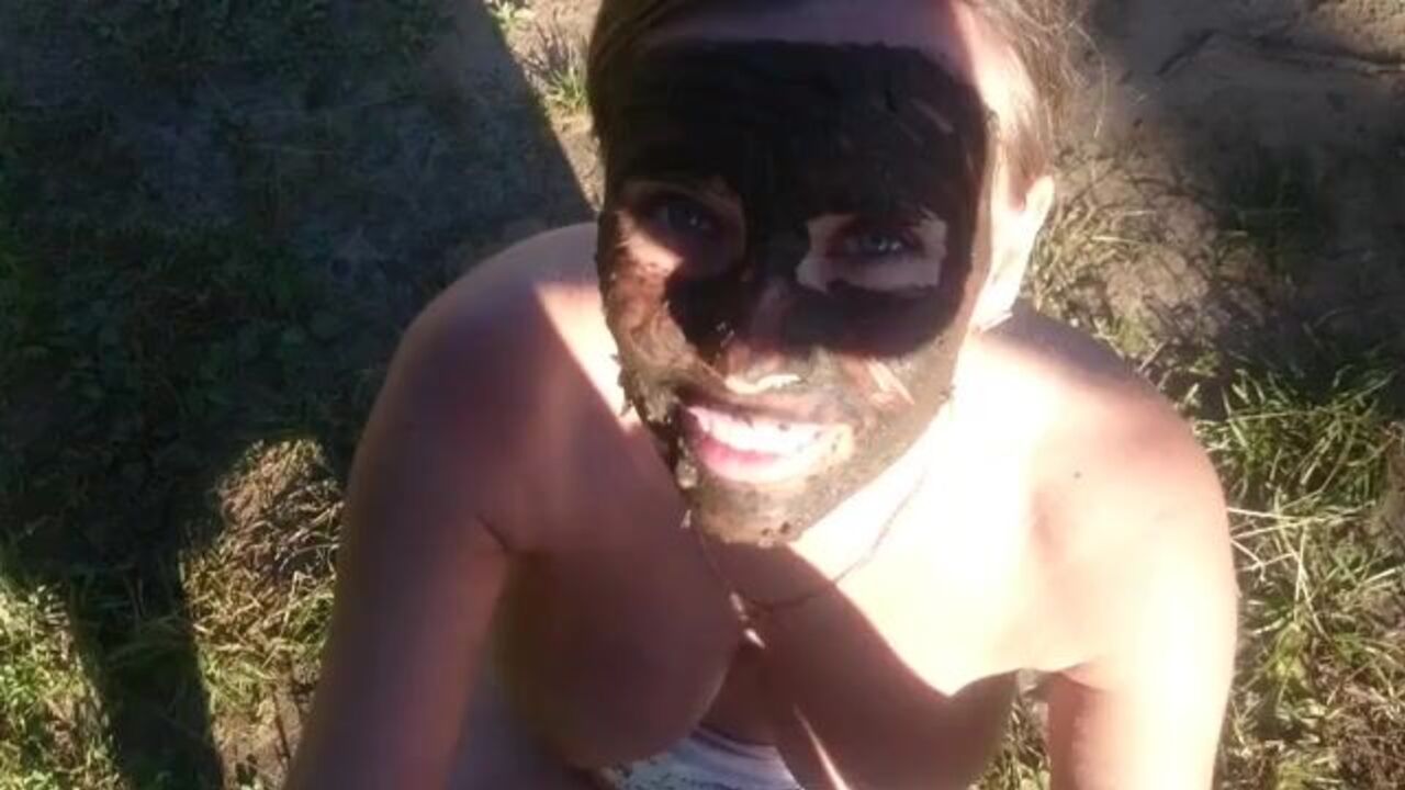 Part 2 of the wild public scat madness! Watch the scat as it gets spread around in public!