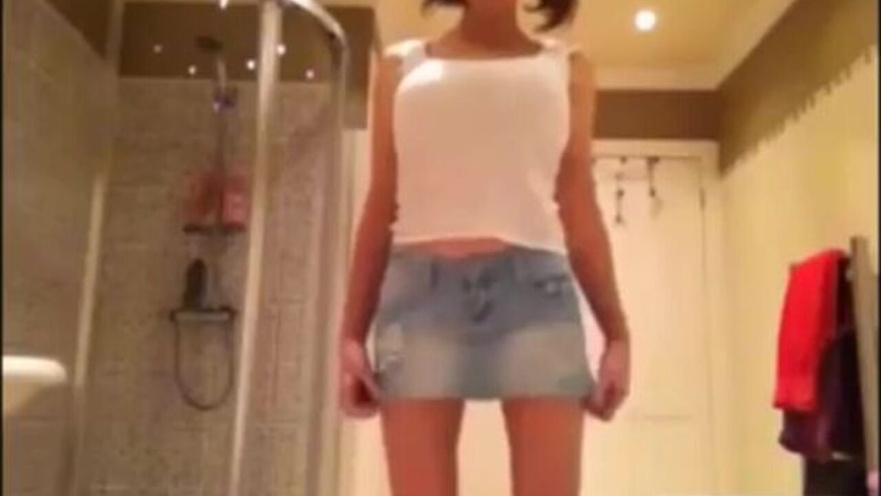 Watch this pigtailed slut get off on shitting on her panties in this filthy scat video