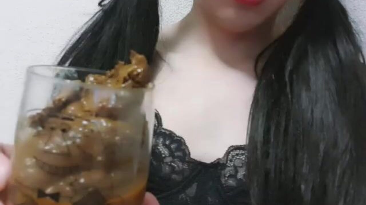 Get a kinky view of your own scat - it's hot and heavy!