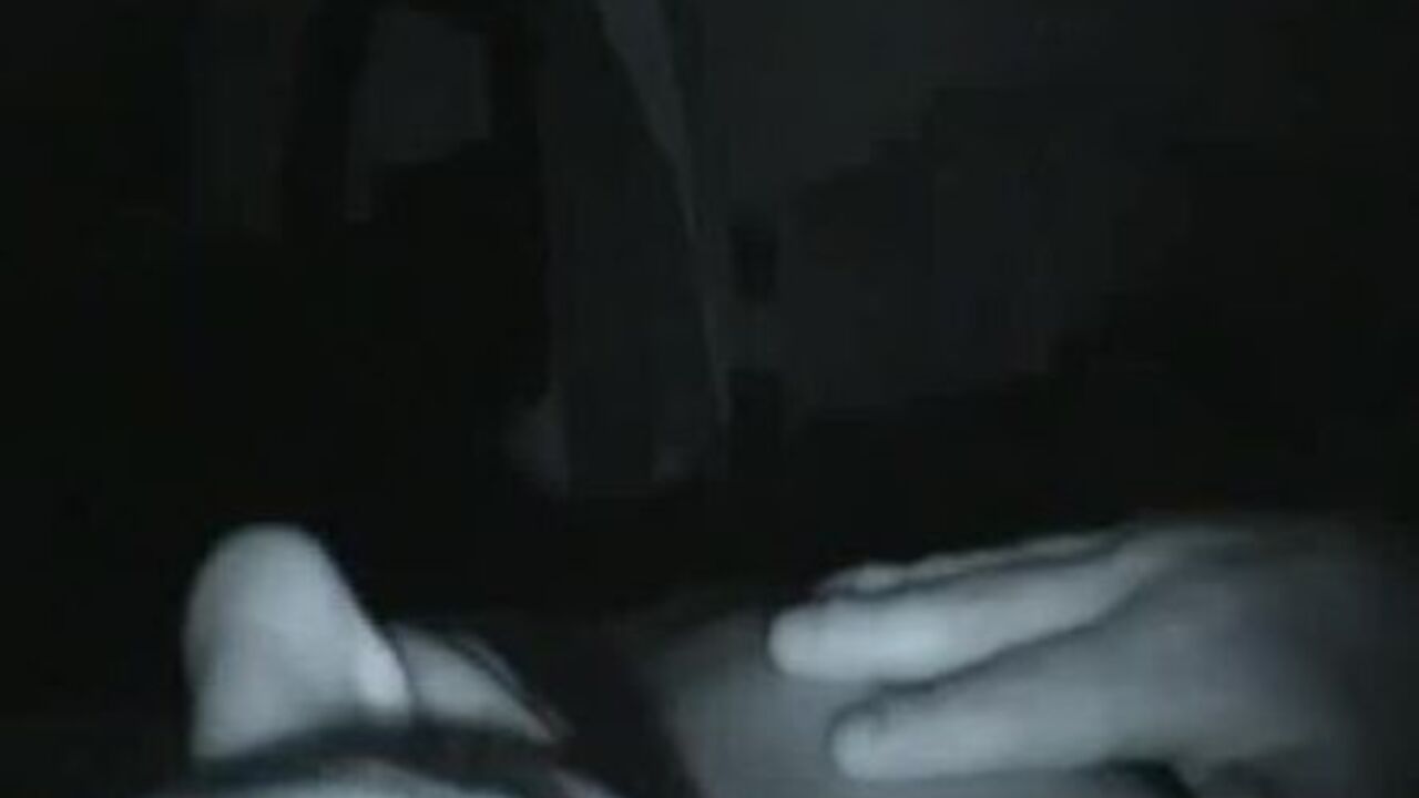 Watch this amateur girl scat in her boyfriend's mouth while he watches in awe