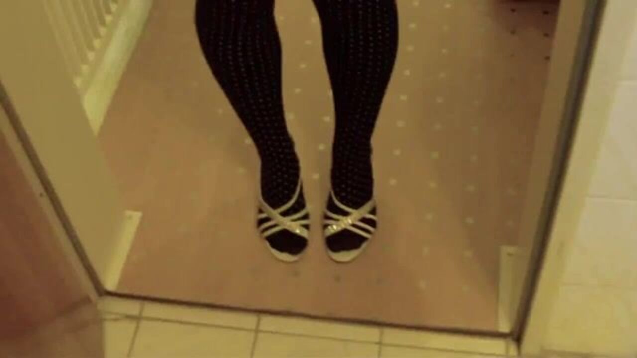 Watch this hot babe take a hard pounding in her scat and make it cum