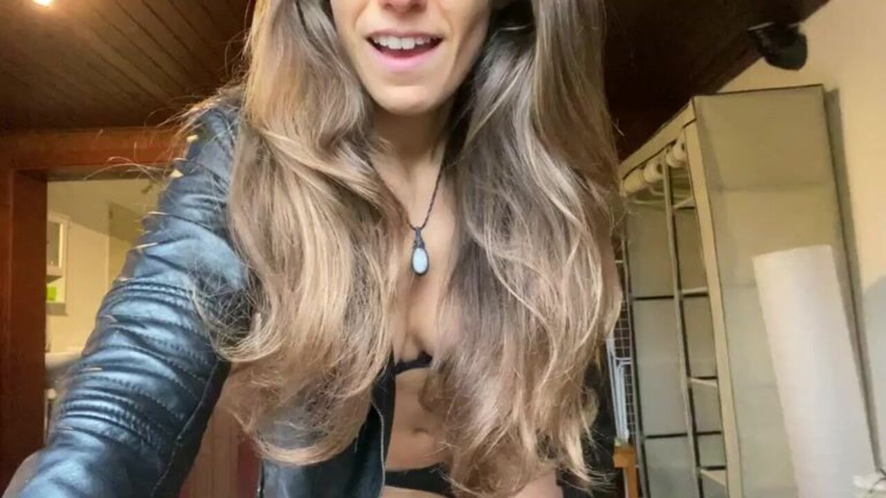 Get ready for a wild night of scat fun with Linda, the scat-loving slut