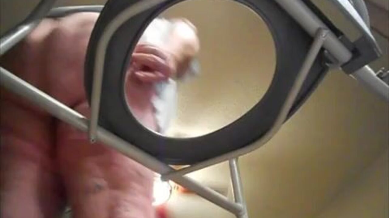 Watch this BBW Scat get dominated and humiliated in her soft pussy