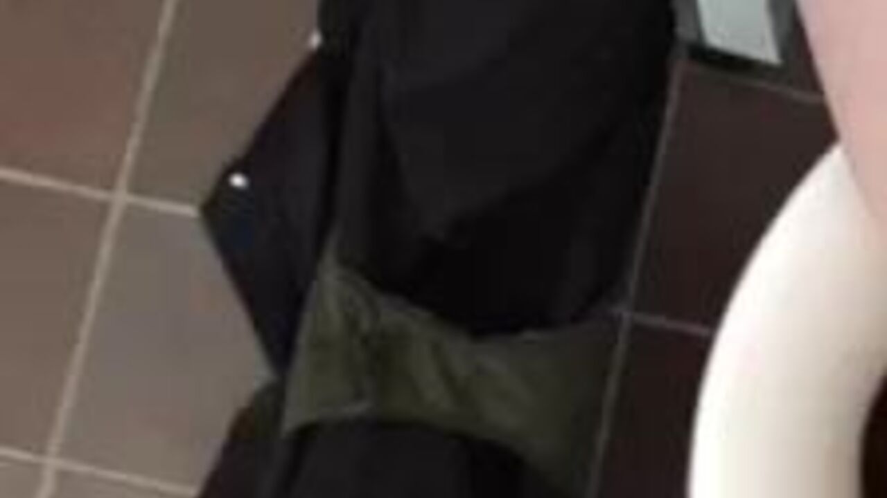 Watch this scatty slut get waits all day in her own filth