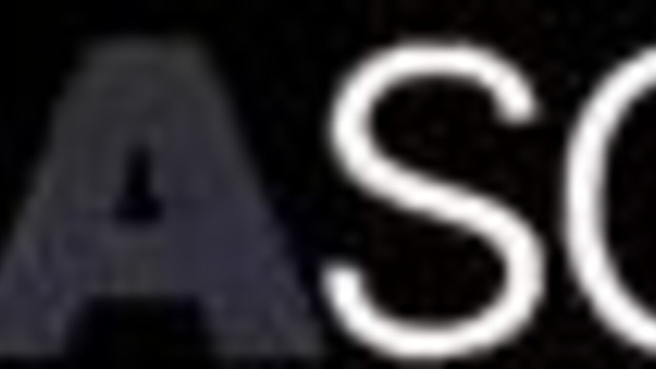 Extreme scat smearing for kinky girls - see how they get their filthy pussies soaked