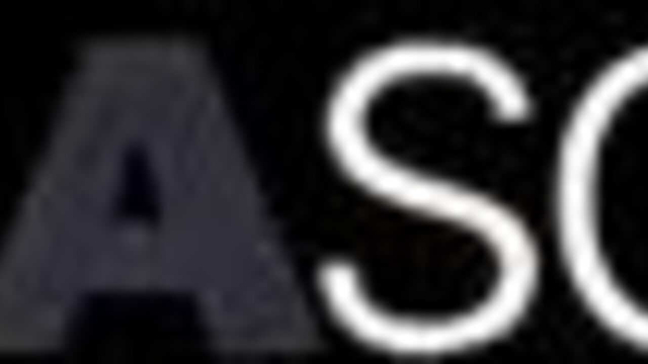 Kinky scat woman gets her fill of piss and bed water