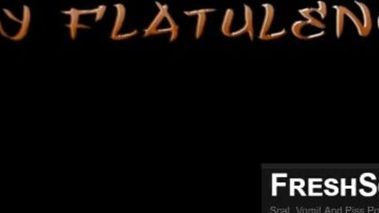 Hot blonde babe with nice ass farting & shitting live on webcam