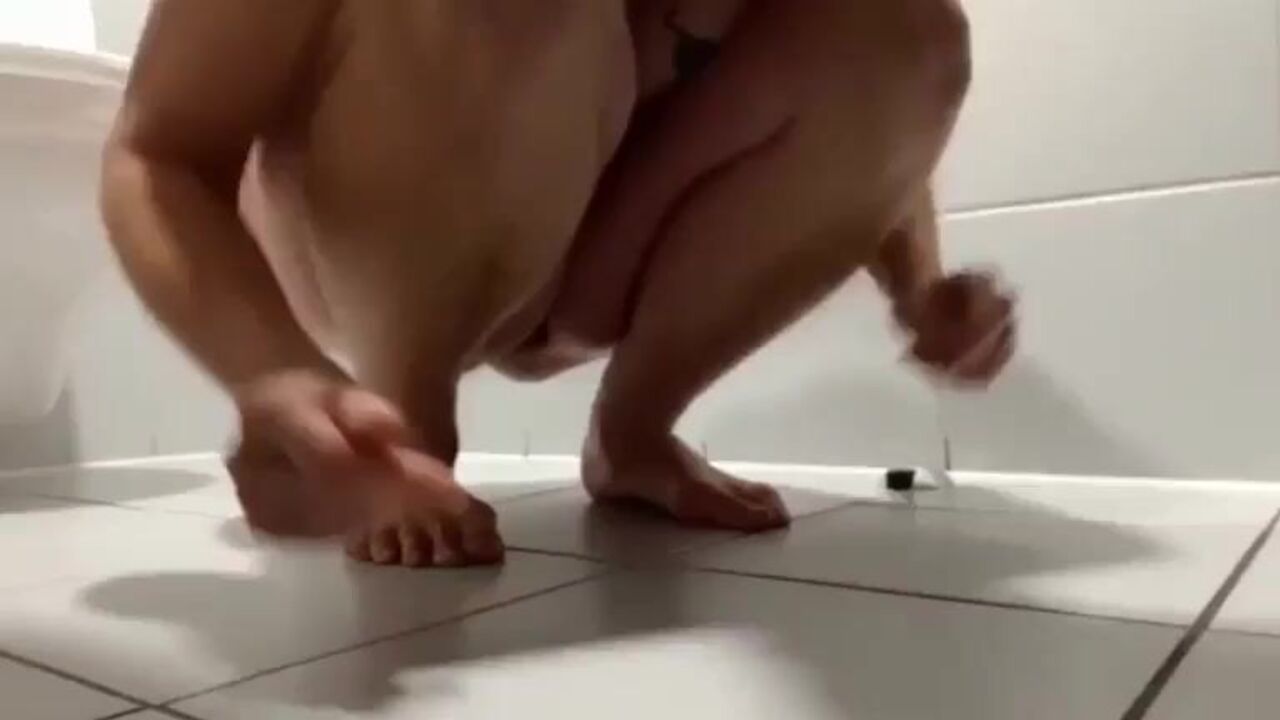 Watch this hot chick get off on scat porn and her kinky side