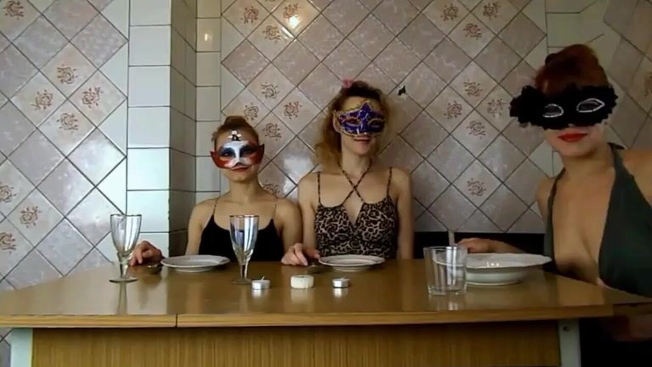 Beautiful Natalya 94 gets her dinner off with a wild scat party