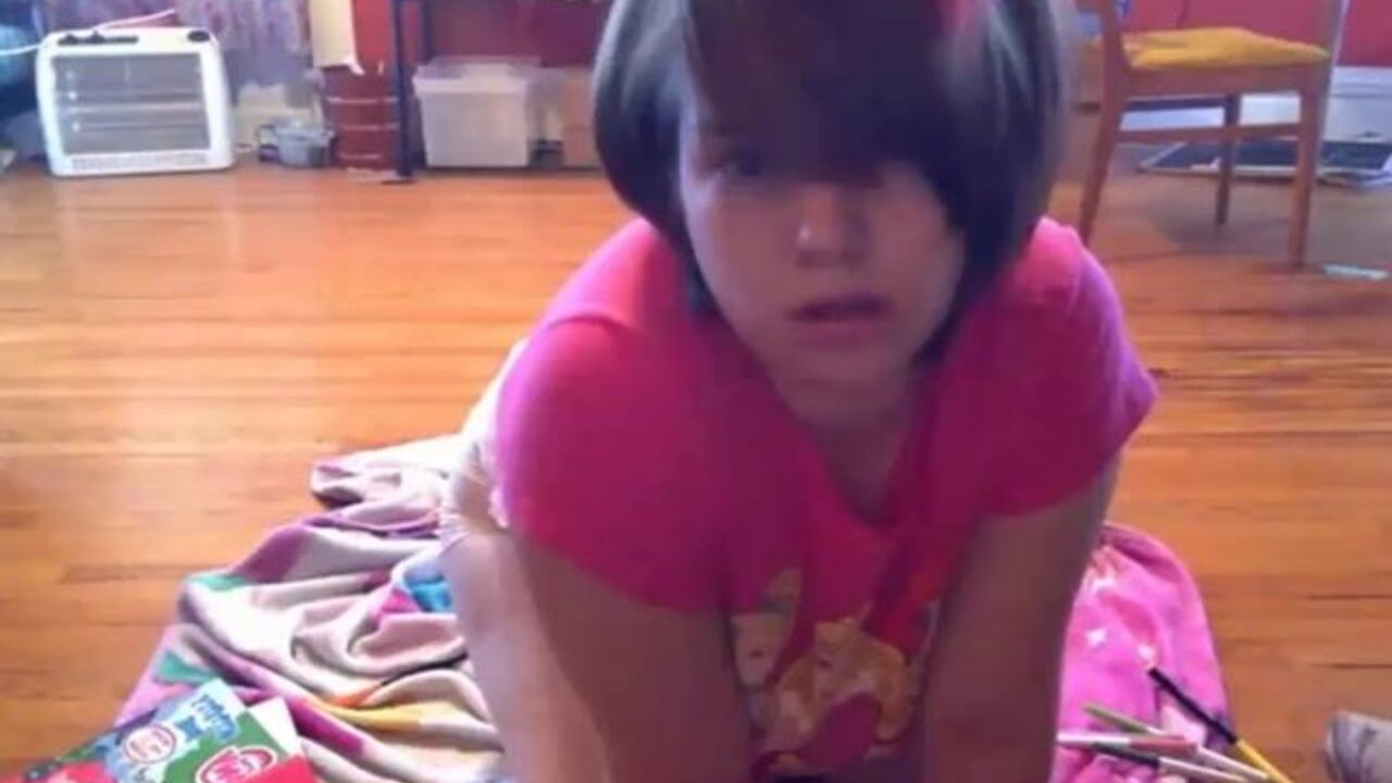 Watch this dirty girl get her scat stuffed and filled with hot jizz