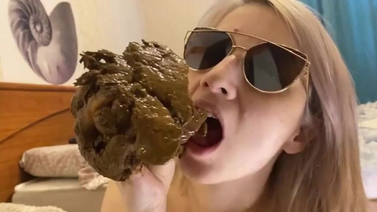 Watch this hot teen slut get her pussy and ass stuffed with hot jizz