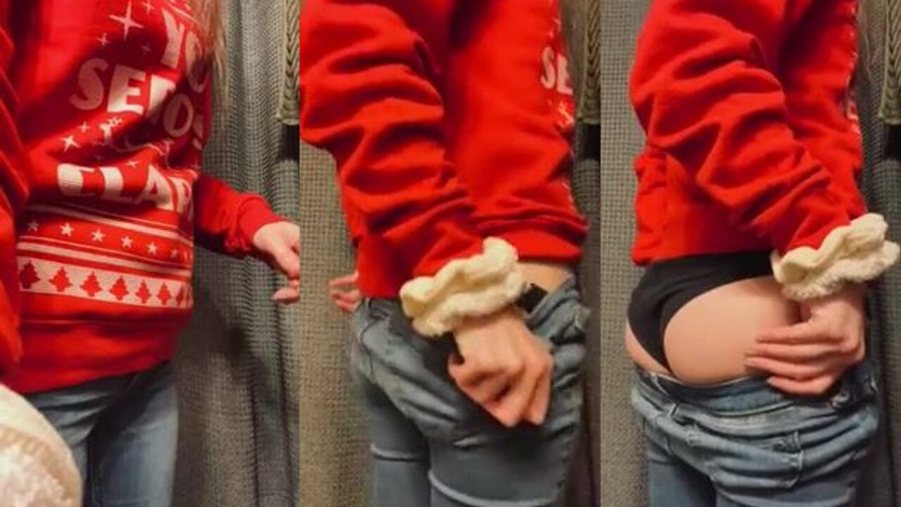 Beautiful chick goes wild farting like never before