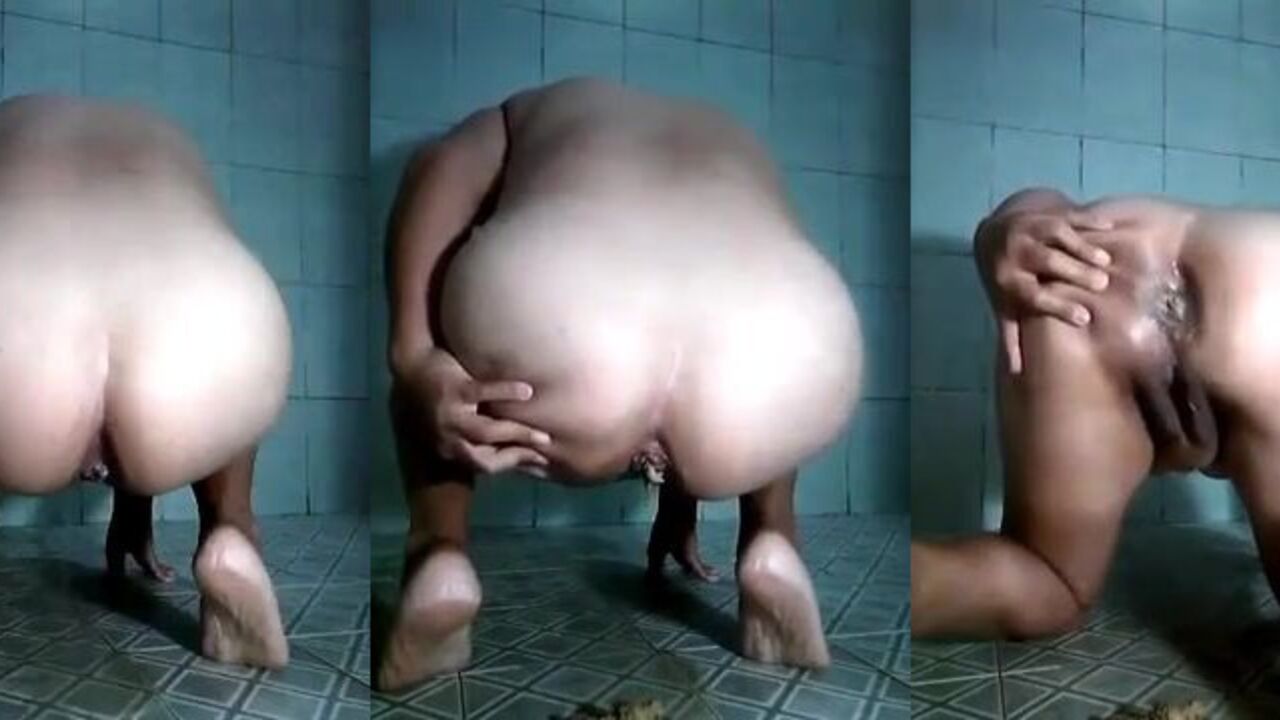 Watch this amateur Mexican slut squat & take a dump like a pro