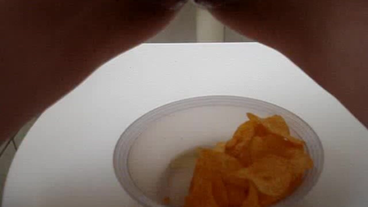 Hotdog-loving slut gets her scat filled with hot goo