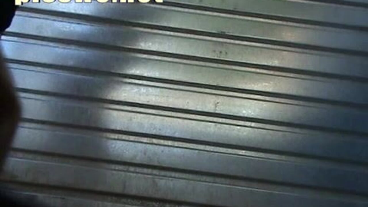 Watch Veri Nice's scat porn video in this filthy shitting video