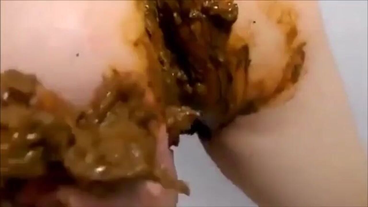 Watch this filthy milf masturbate and squirt while smearing her body with her own cum