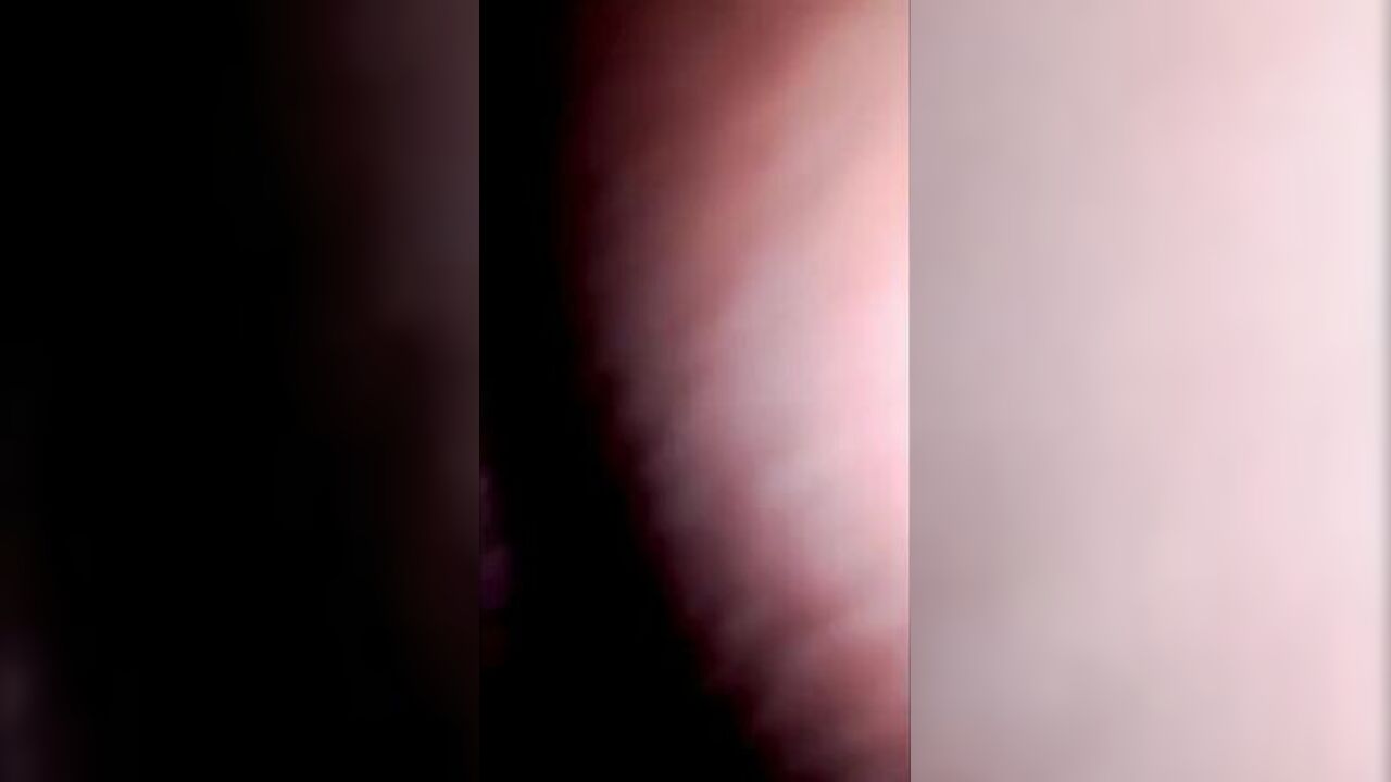 Watch this slutty slut get her ass up close and personal in a scat video