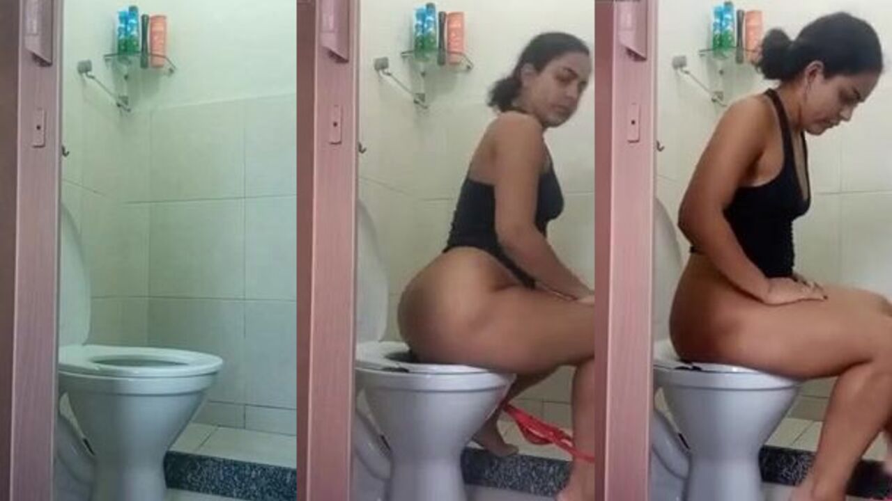 Watch this hot Latina take care of her job with a wild scat session