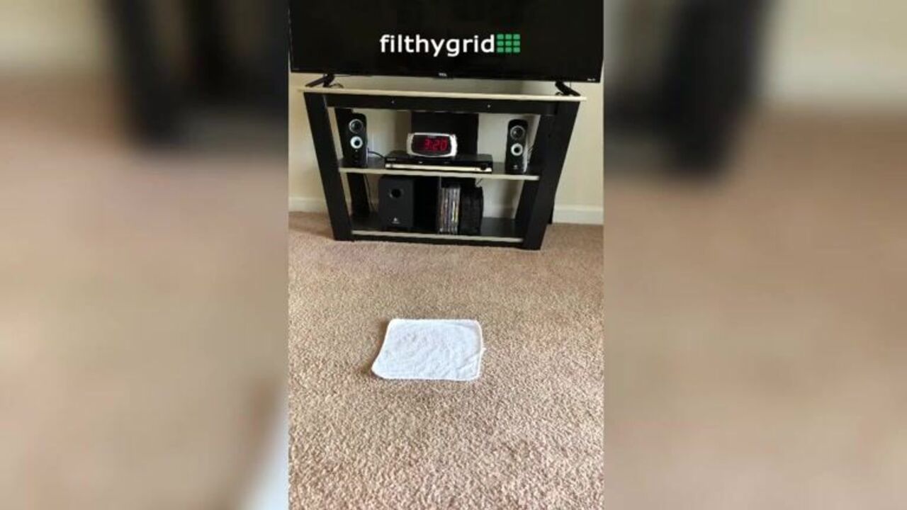 Big Dookies & Mud Pile - Voodoovixen's scat porn video with a filthy slut