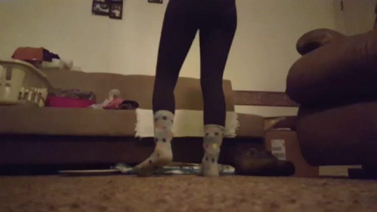 Watch this filthy slut get her pussy and ass stuffed with hot jizz on a plate