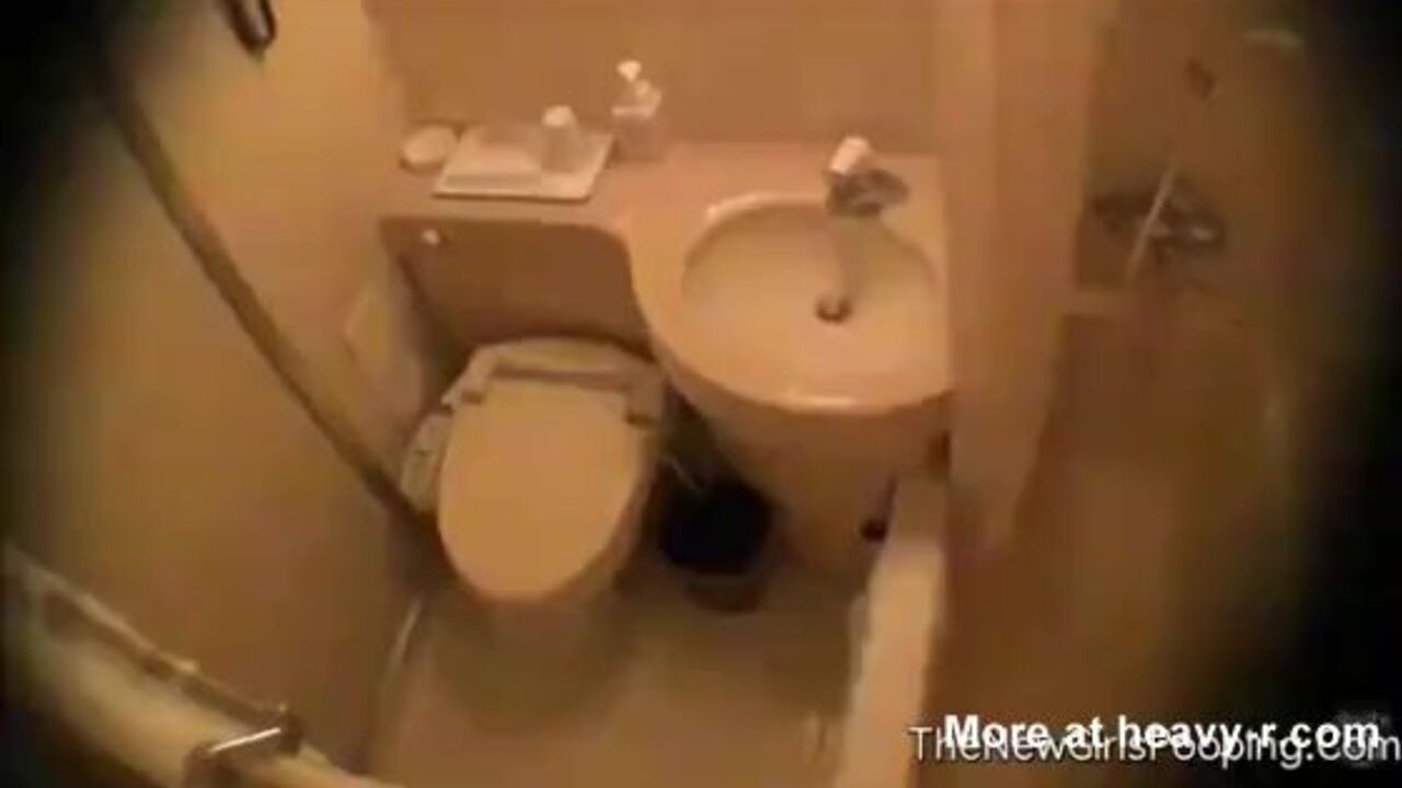 Watch as Pooped-up Girls Get Frightened and Strain Theirself in Voyeuristic Voyeuristic Porn