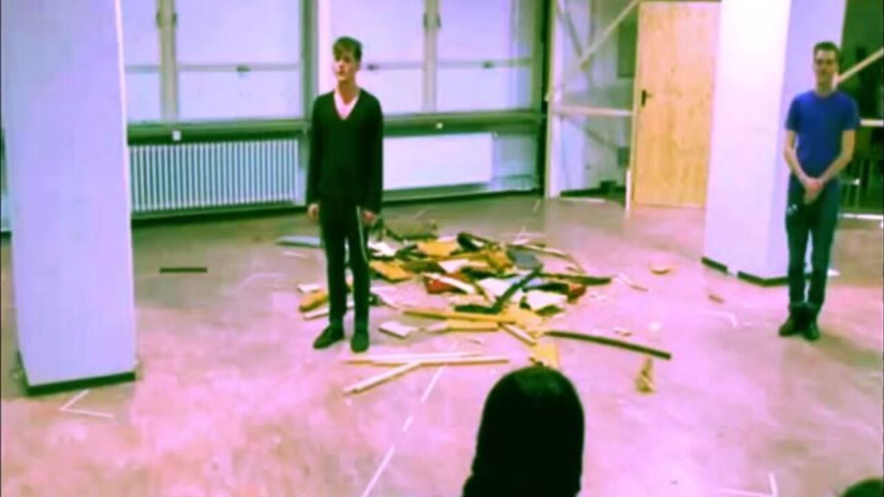 Watch this guy's filthy act on the stage - scat art, man!