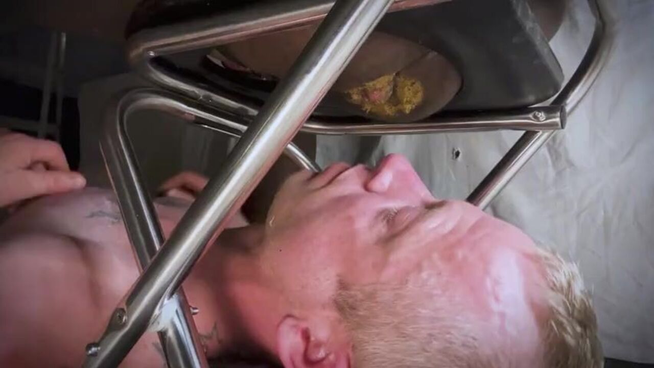 Watch this twisted hog take a piss in a toilet and then devour every inch of it