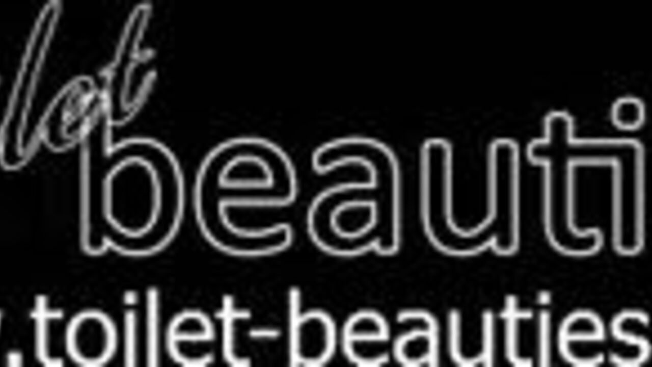 Watch these filthy sluts scat and get off with nylons and their kinky videos