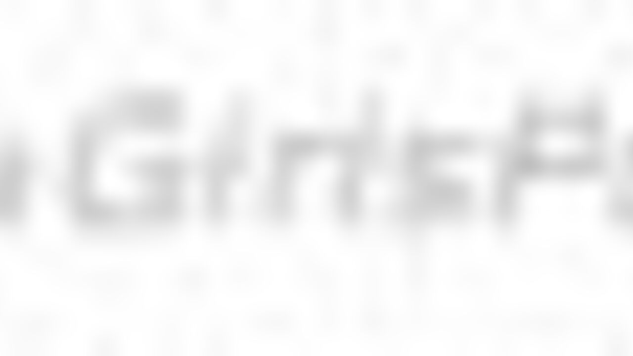 Kylie-8, the filthy slut, goes wild in her scat video