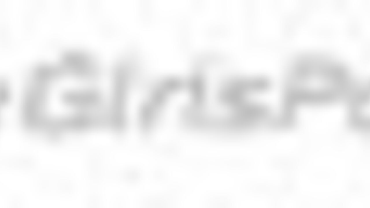 Kylie 5: The scatty slut who loves to get her face splattered with jizz