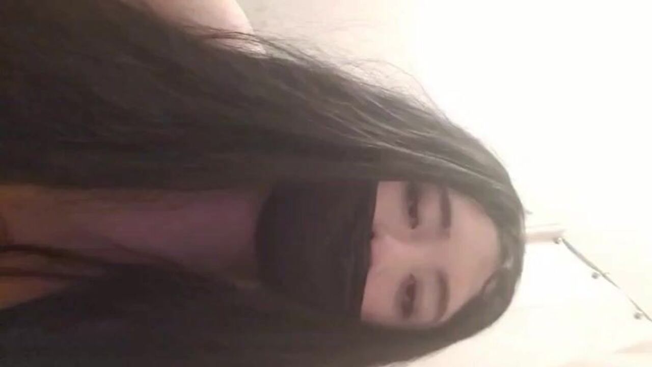 Watch this kinky girl get her scat wet and dripping with pleasure