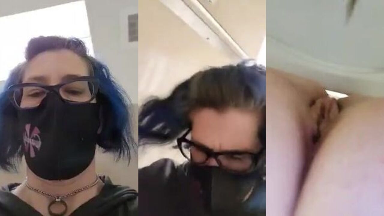 Watch this scat porn video of a dirty slut getting her ass drilled in a scat session