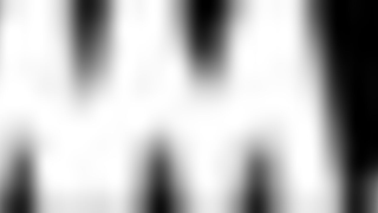 Watch this kinky Japanese slut scat like a pro in scat porn