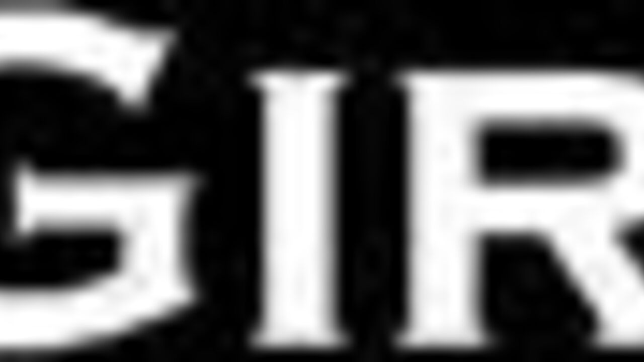 Watch these filthy scat women play with food and scat like there's no tomorrow