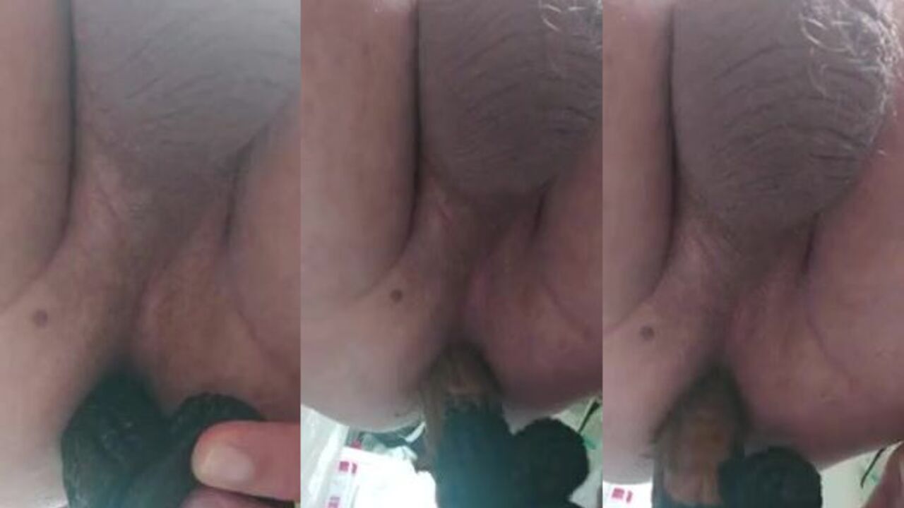 Watch me alone get off with a dildo in this kinky anal scat video