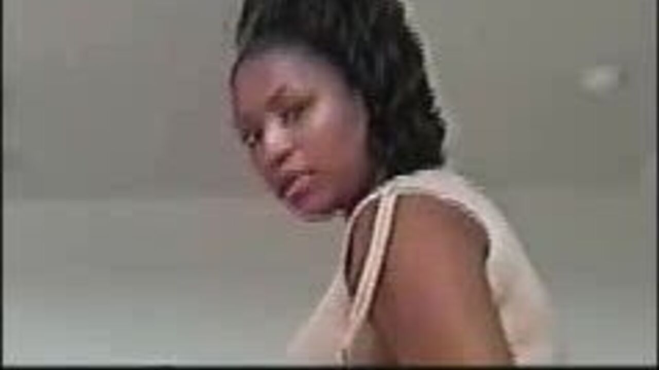 Neechee2: The Scatty Goddess Who Craves for More!