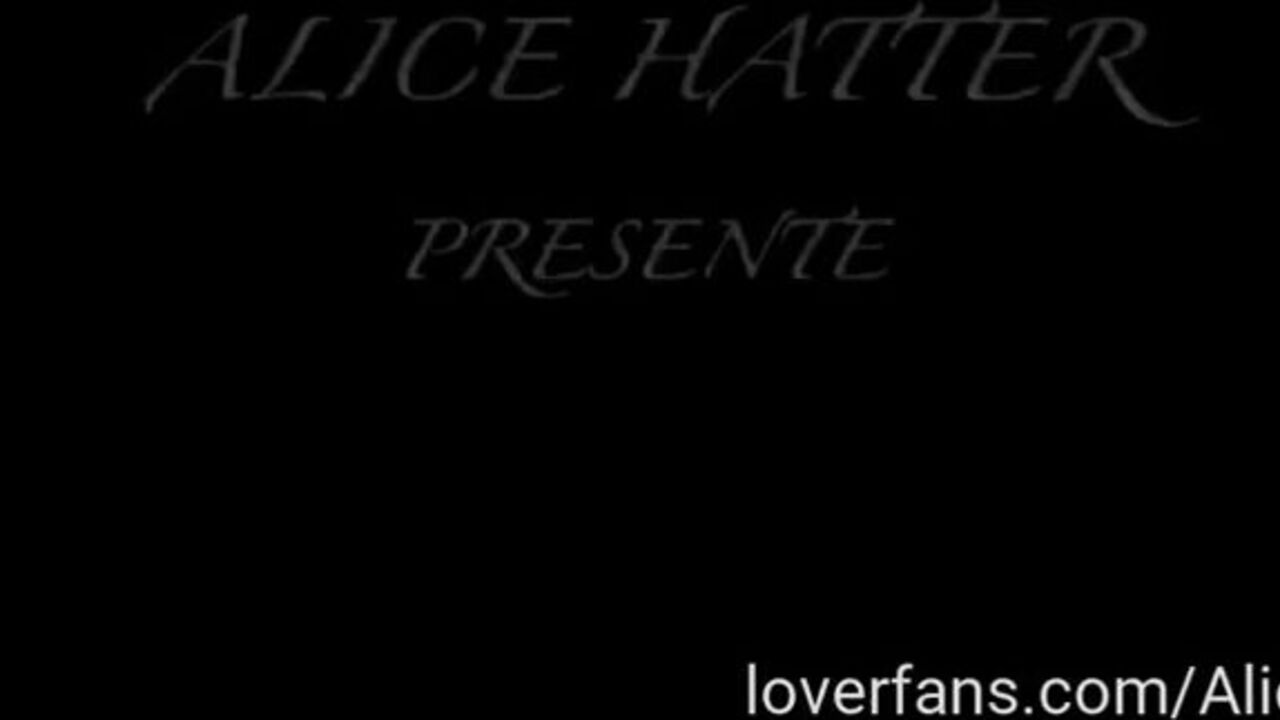 Alice Hatter gets her scat licked and drenched in kinky piss