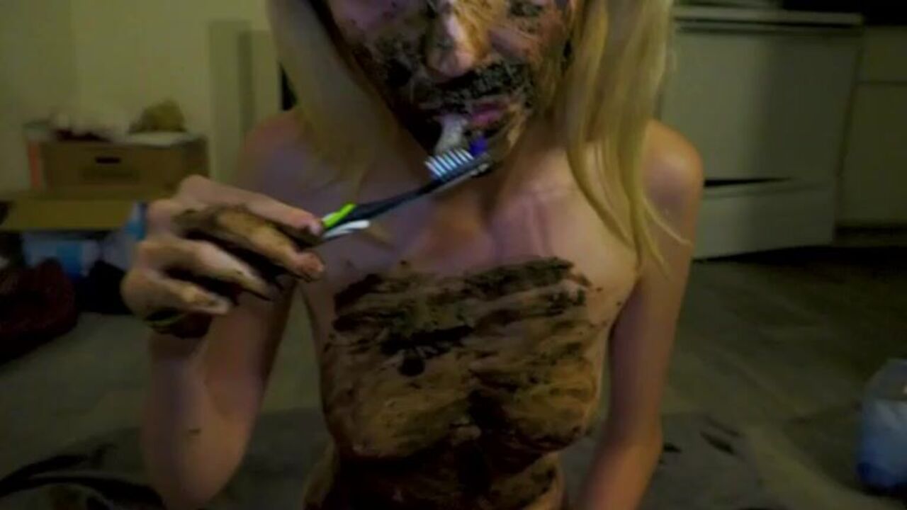 Watch me brush my teeth with scat in this poop video