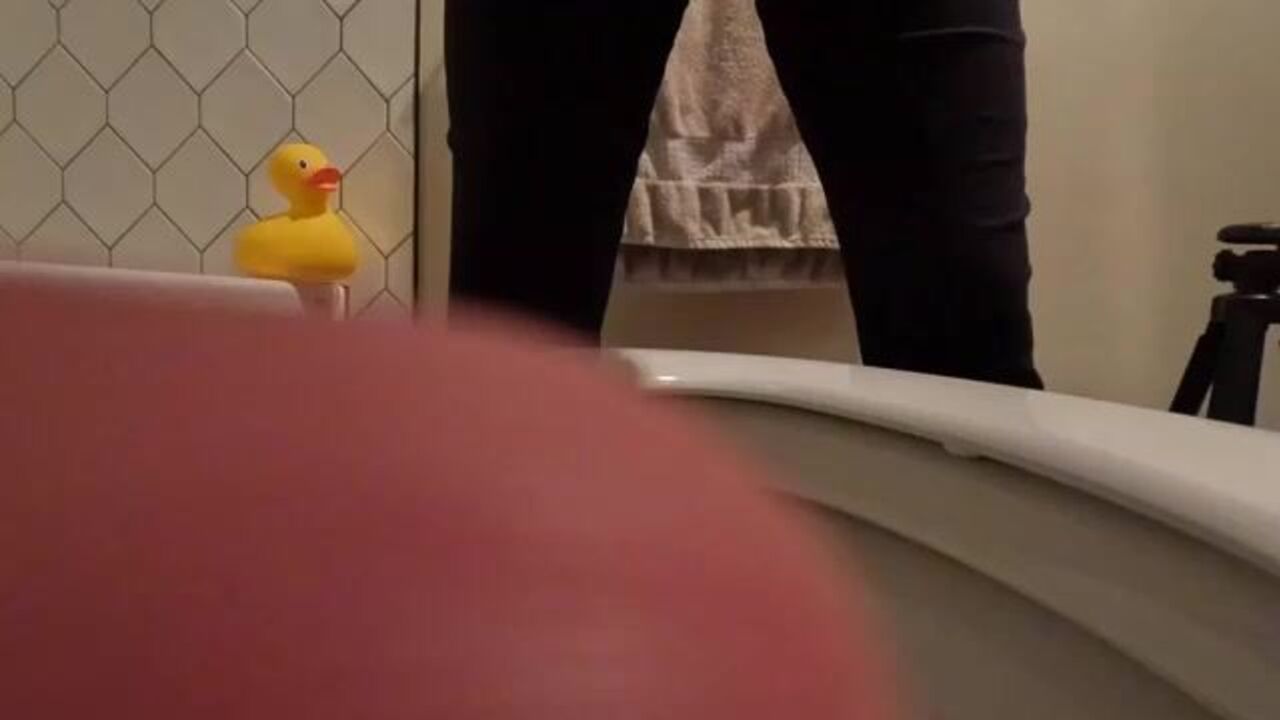 Watch these classy sluts scat & fuck in a pooped compilation!