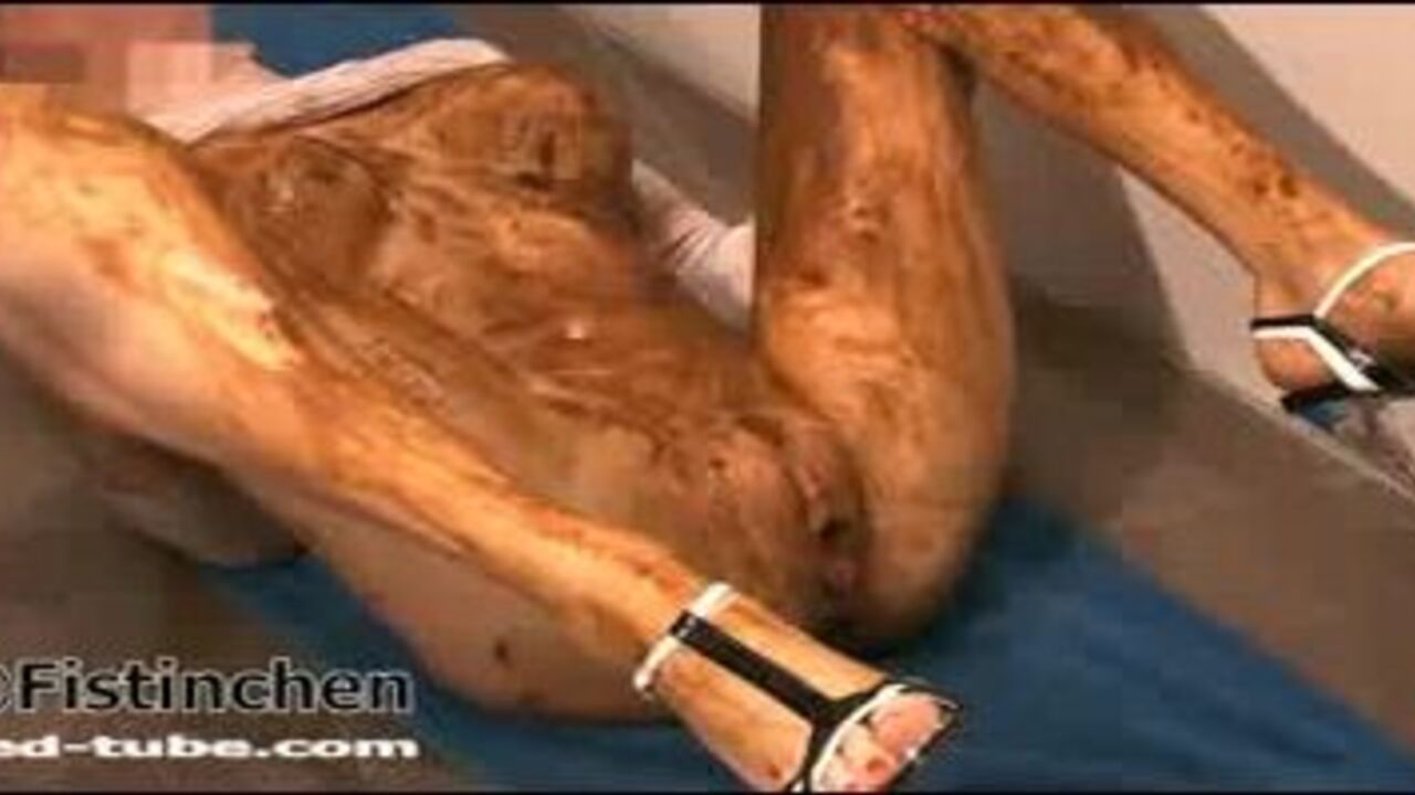 Watch this filthy video of a scat-crazed slut getting her pussy and ass drilled hard and deep